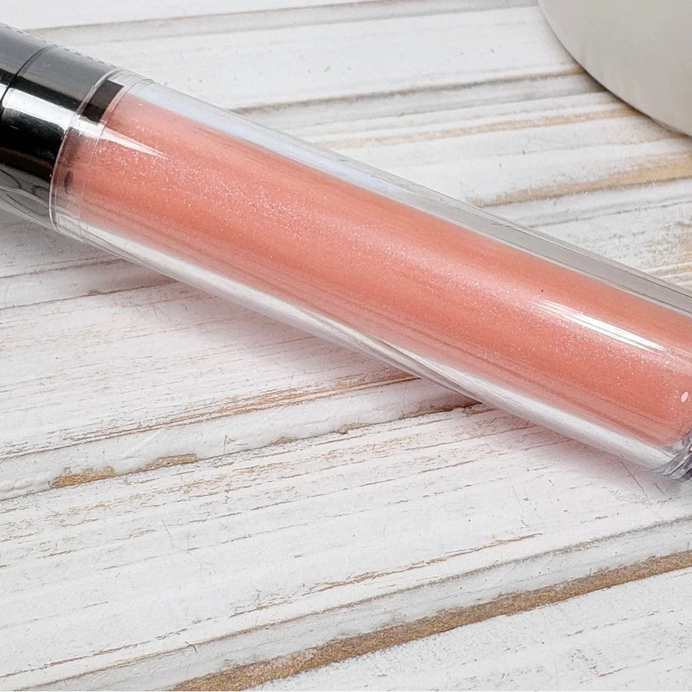 🆕  Lip Plumping Gloss - Fairy Dust
